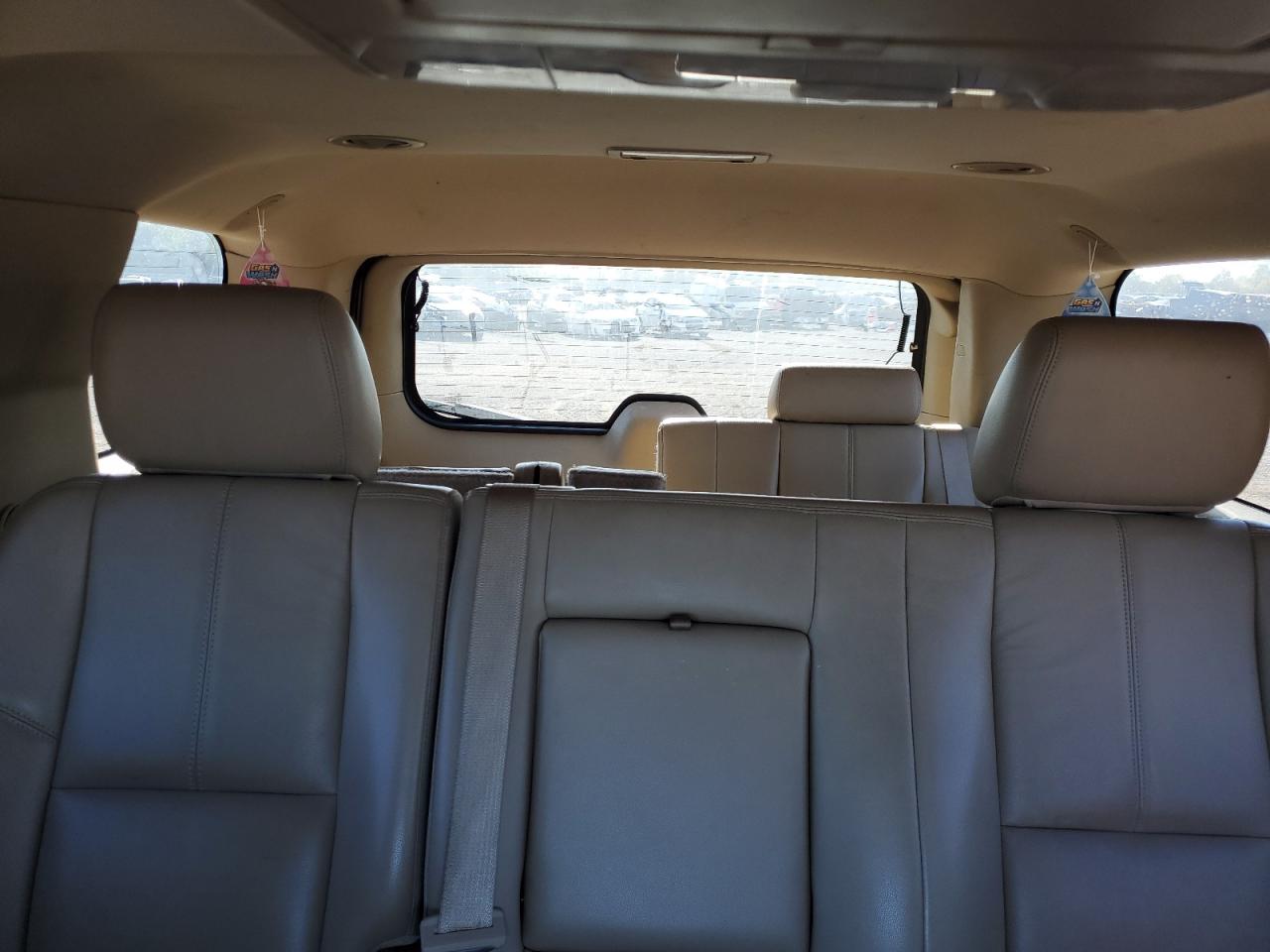 Chevrolet Tahoe K1500 Lt Image 9