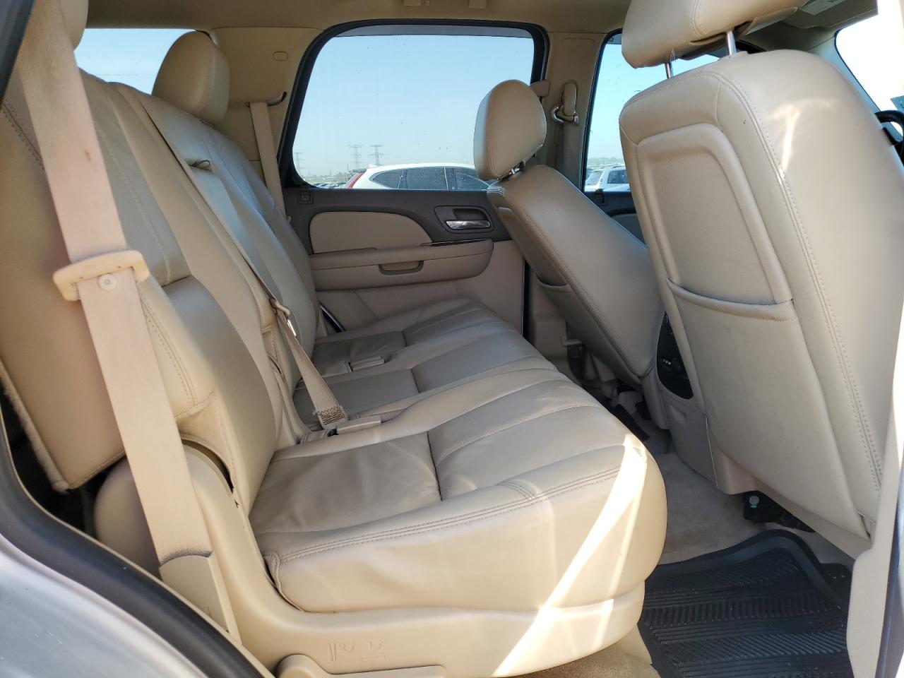 Chevrolet Tahoe K1500 Lt Image 11