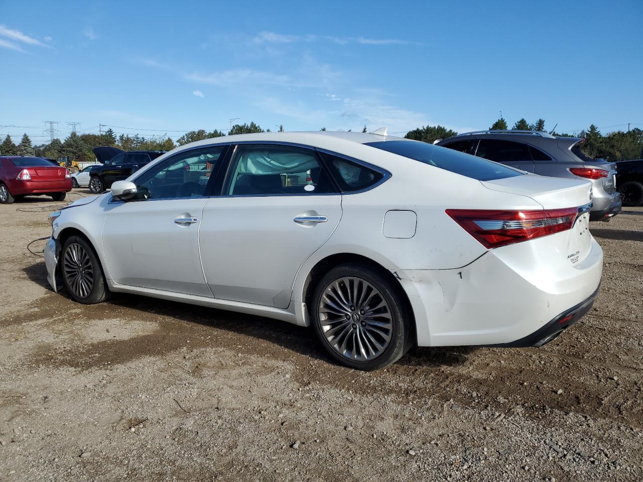 Toyota Avalon Xle Image 7