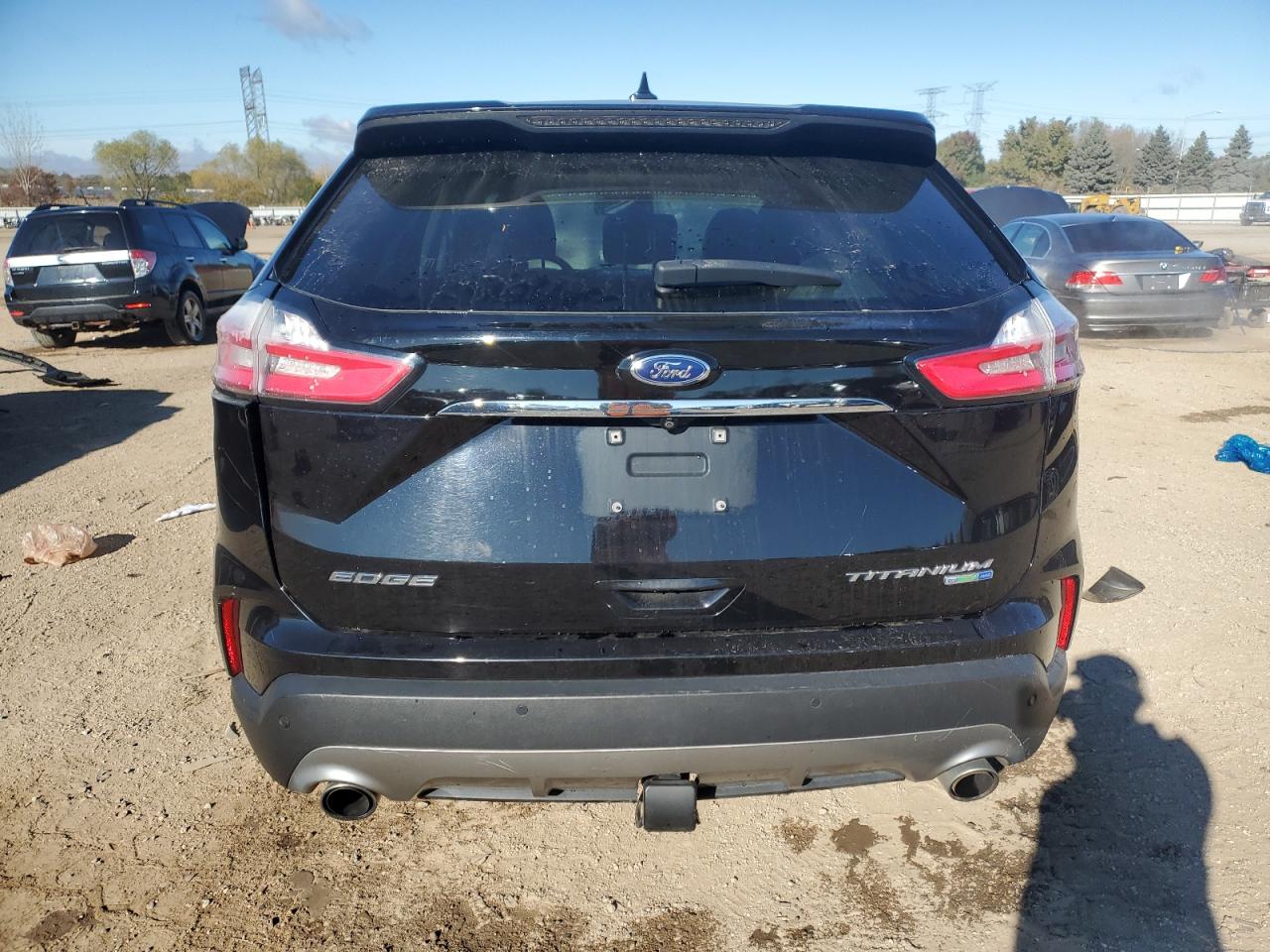 Ford Edge Titanium Image 4