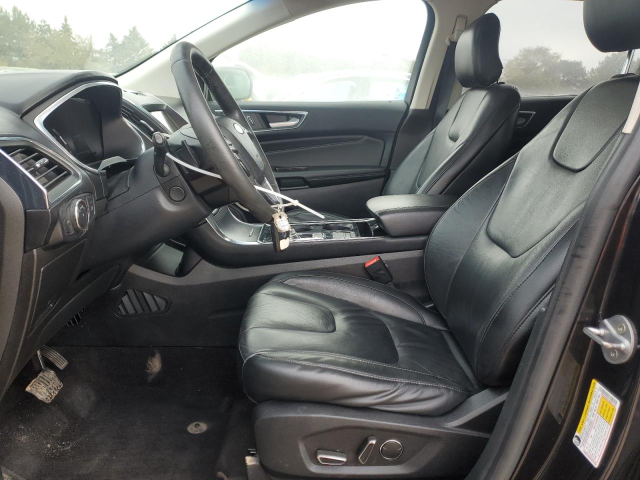 Ford Edge Titanium Image 12
