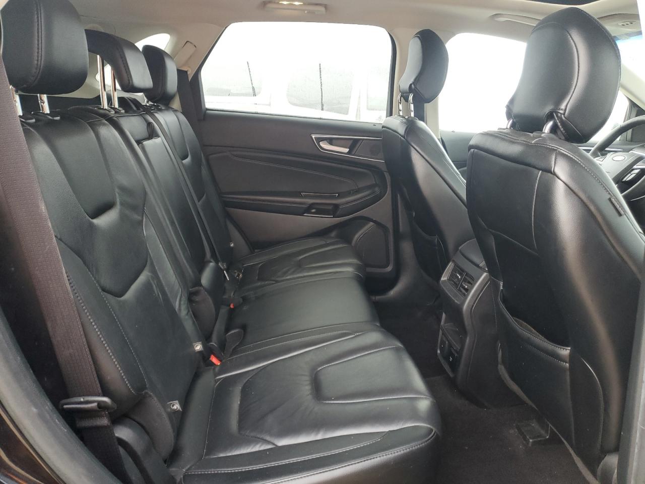 Ford Edge Titanium Image 6