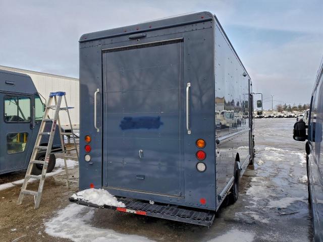 Freightliner Chassis M M Line Walk-in Van Image 7