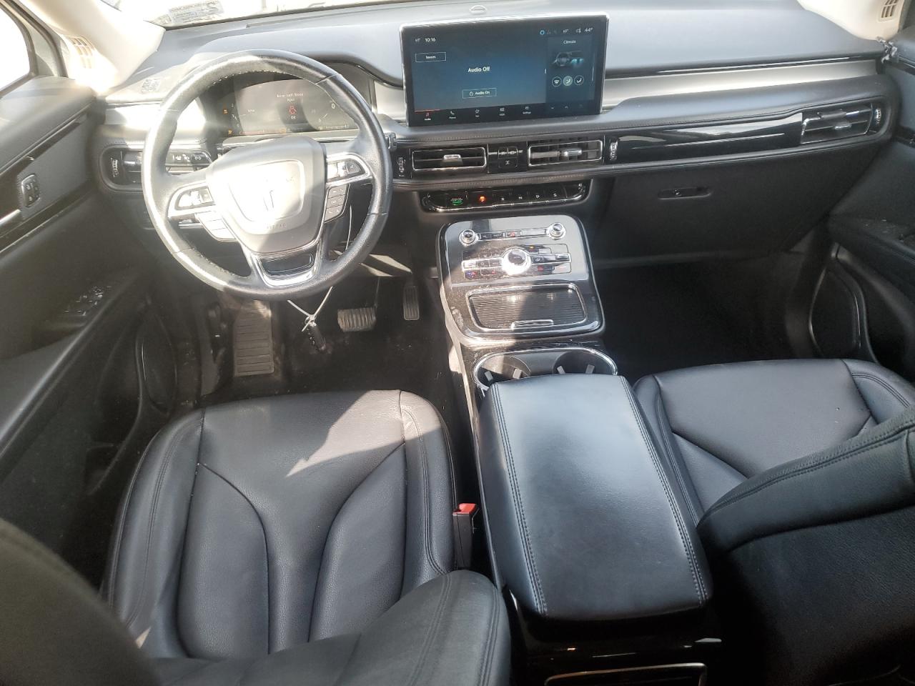 Lincoln Nautilus Image 11