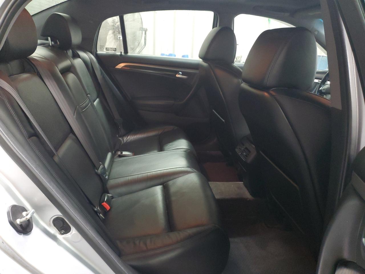 Acura TL Image 9