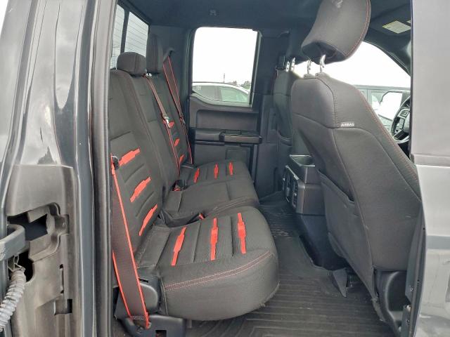 Ford F-150 Super Cab Image 6