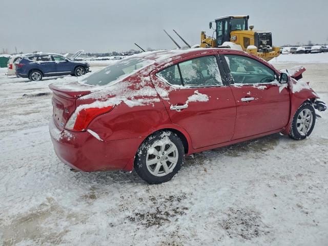 Nissan Versa S Image 3