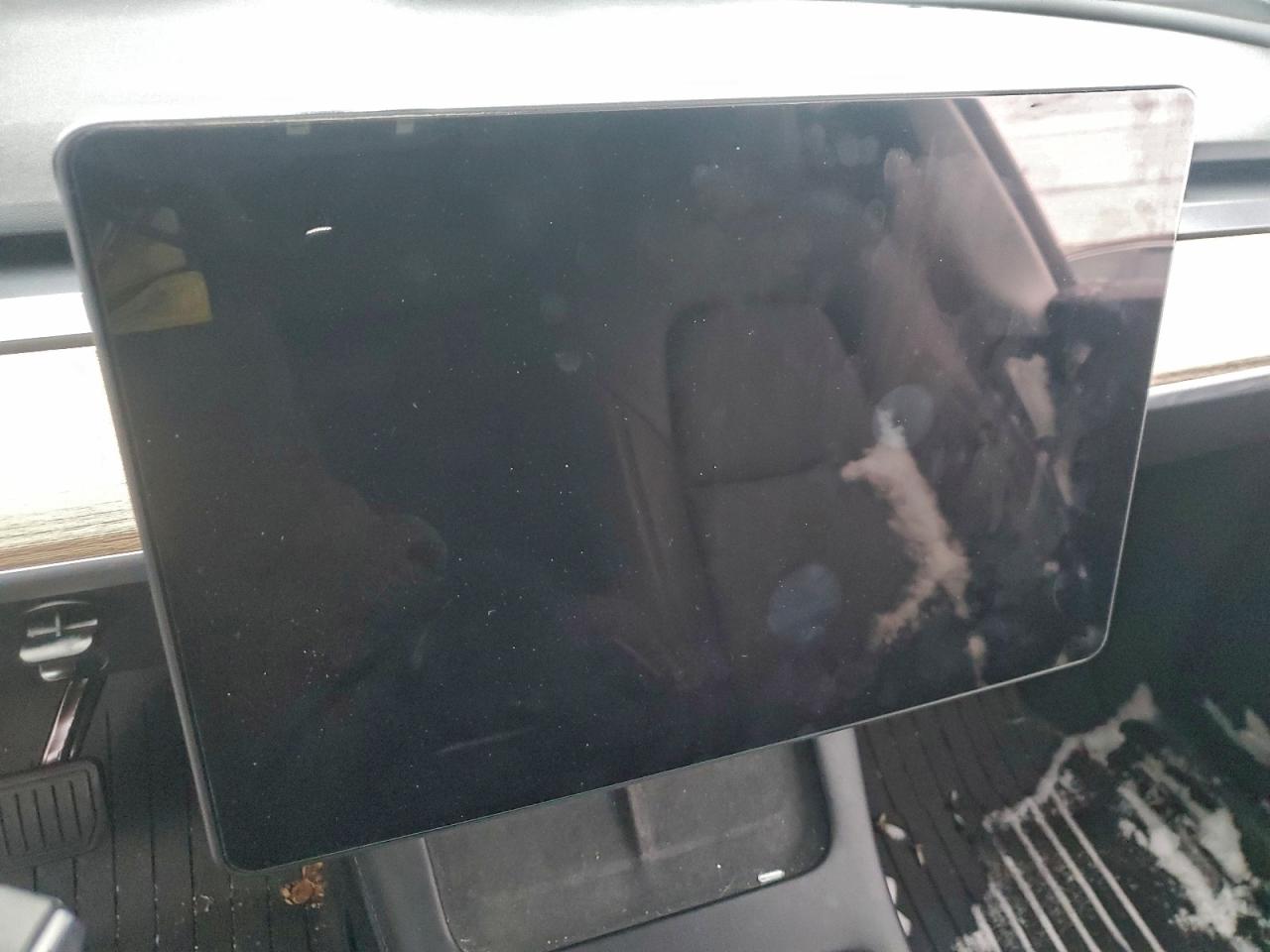 Tesla Model Y Image 6