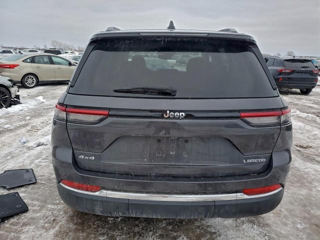 Jeep Grand Cherokee Laredo Image 4