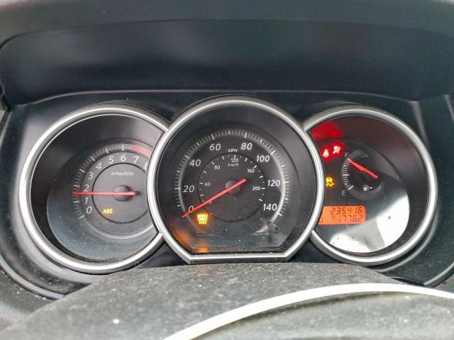 Nissan Versa S Image 8