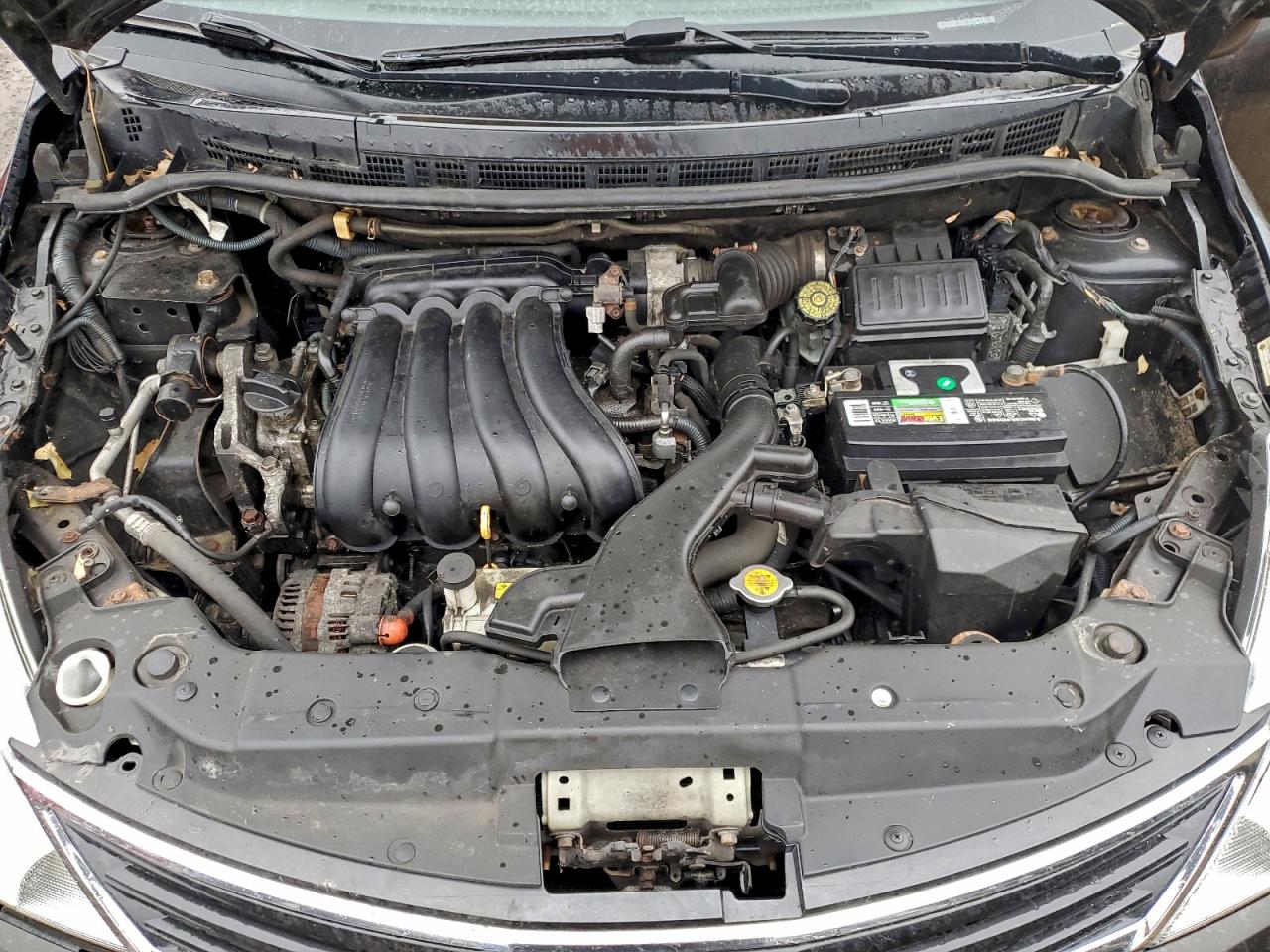 Nissan Versa S Image 7