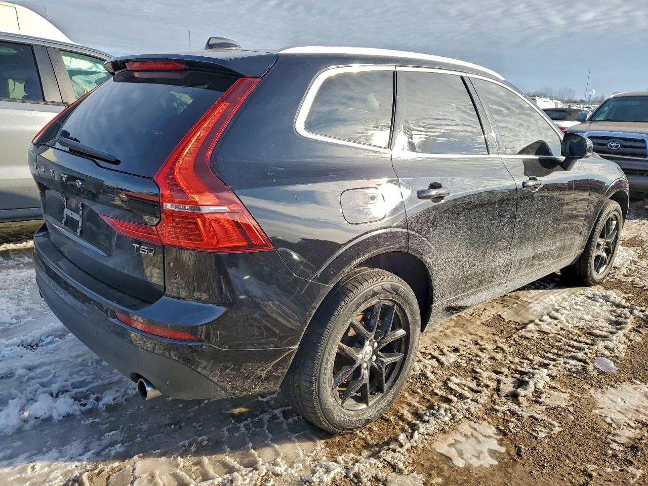 Volvo XC60 T5 Momentum Image 9