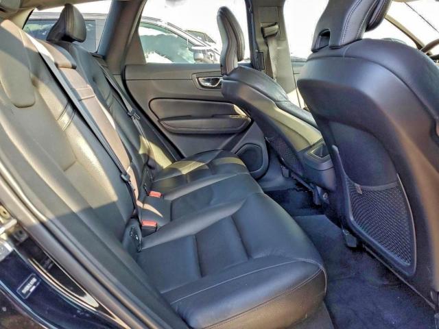 Volvo XC60 T5 Momentum Image 5