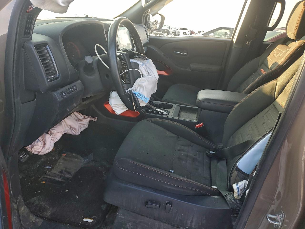 Nissan Frontier S Image 4