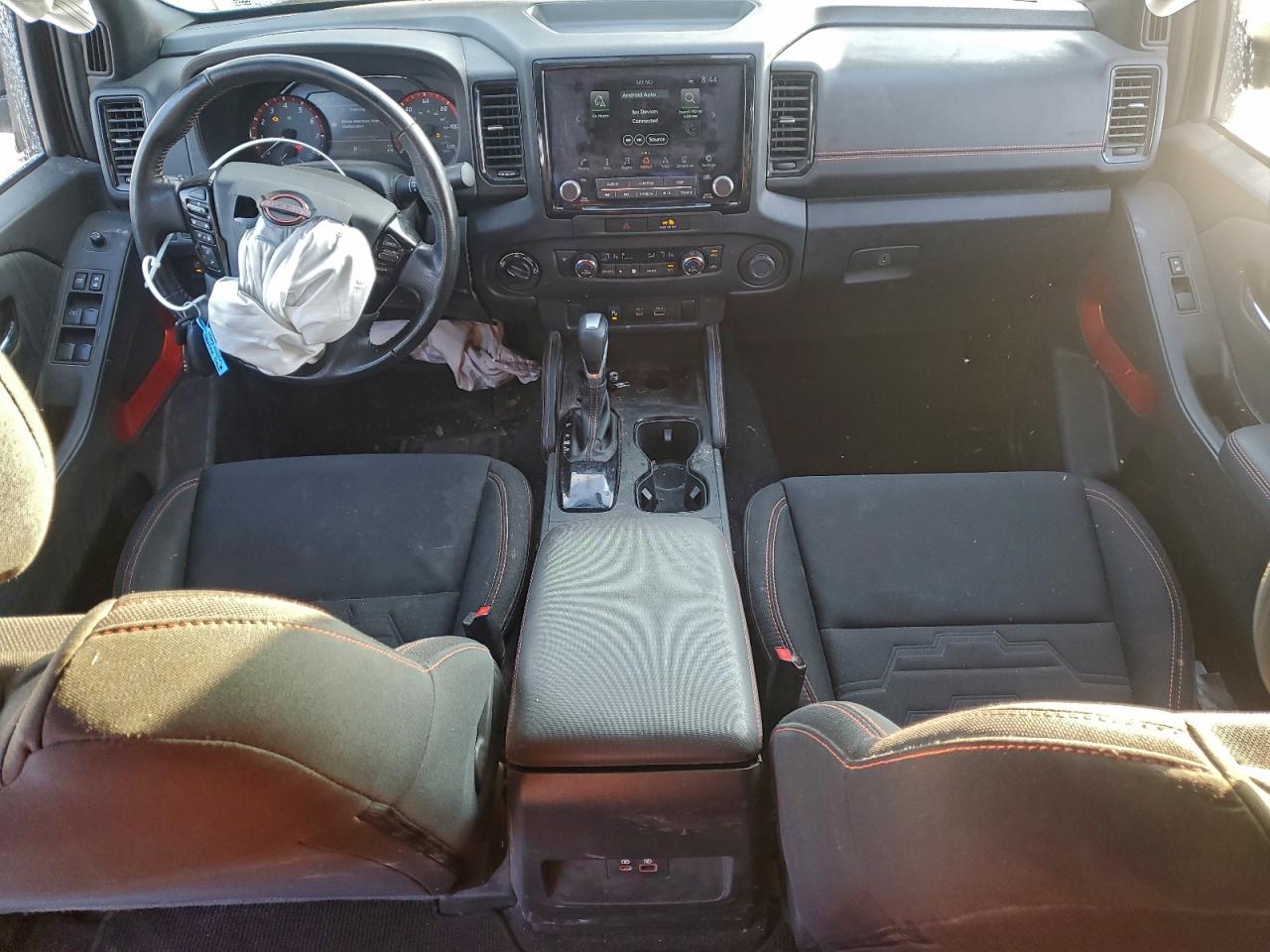 Nissan Frontier S Image 8