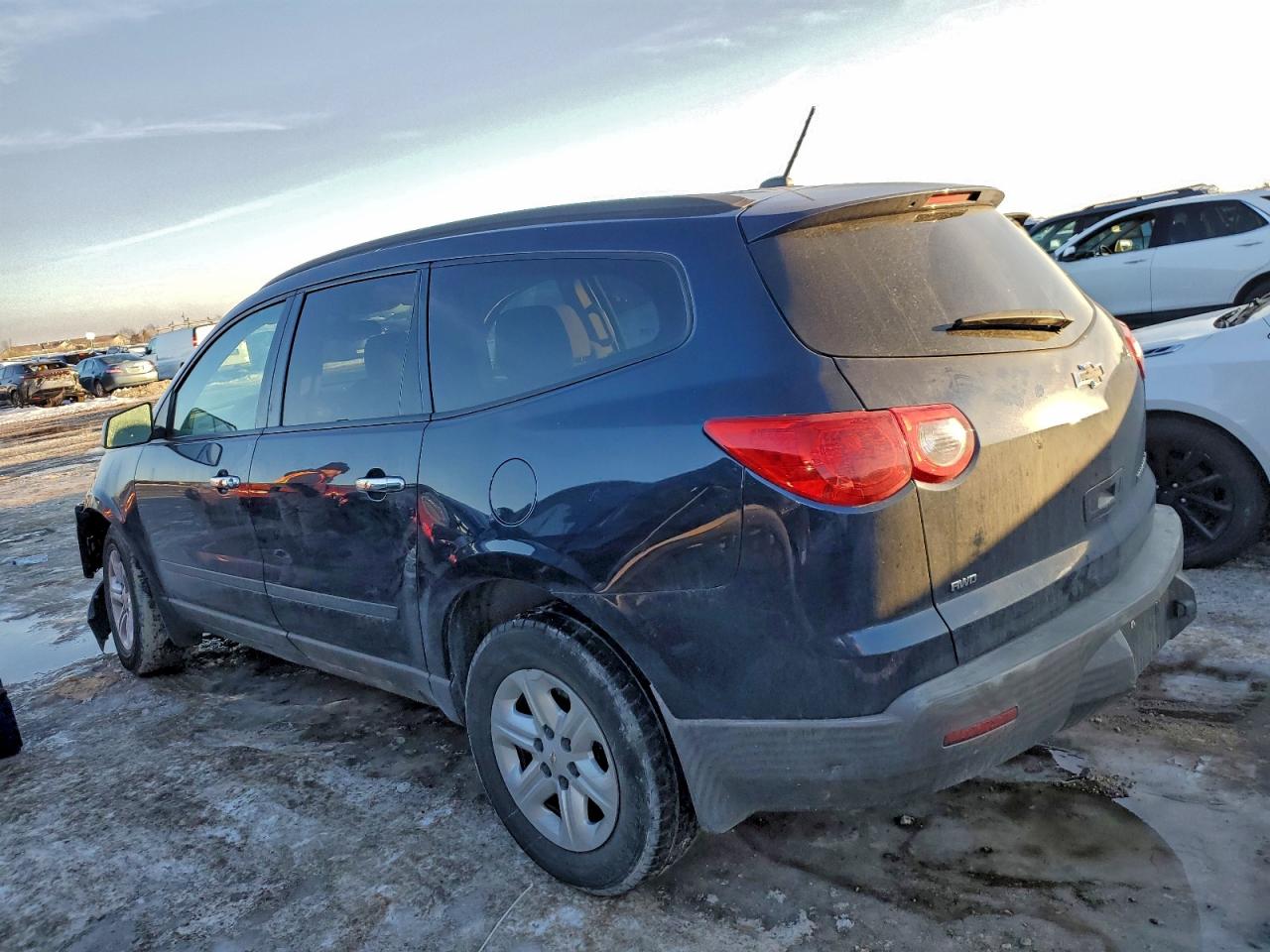 Chevrolet Traverse Ls Image 3