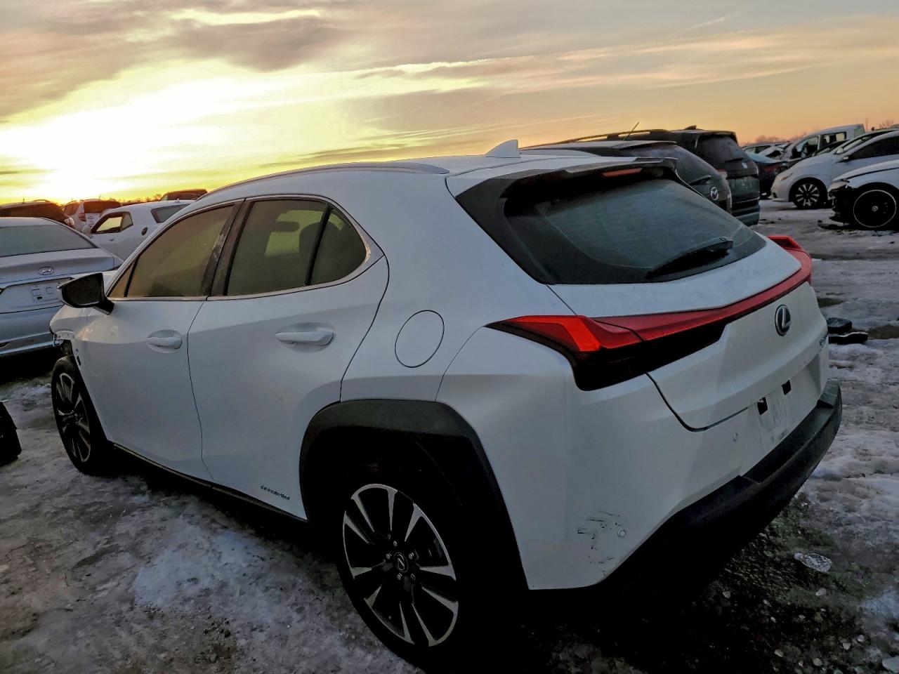 Lexus Ux 250h Image 10