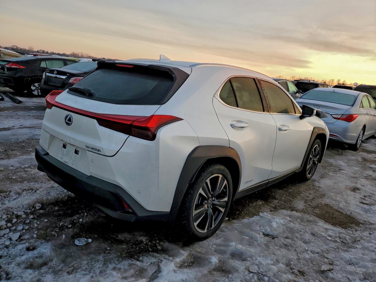 Lexus Ux 250h Image 2