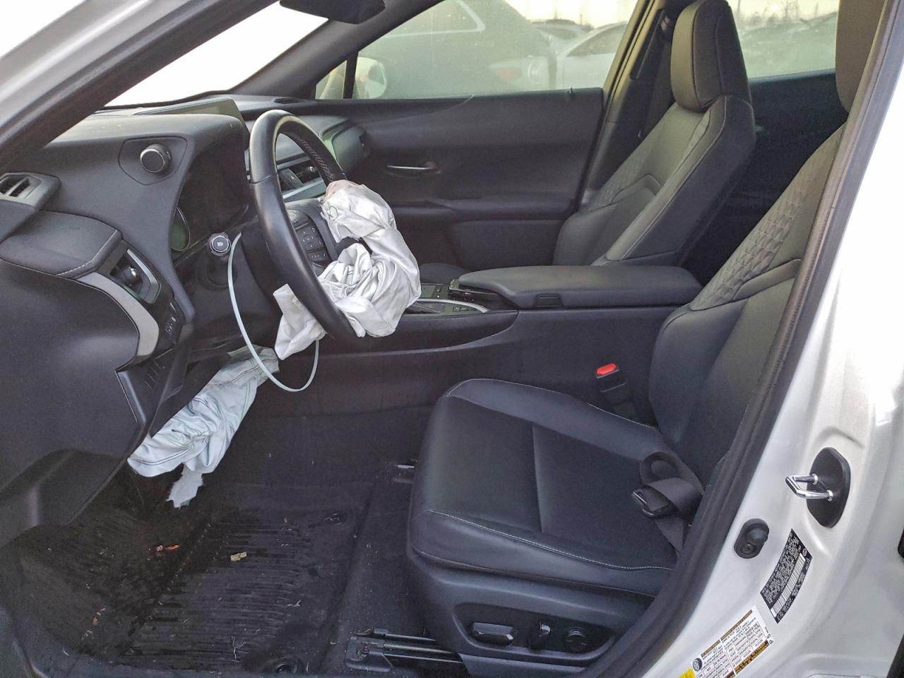 Lexus Ux 250h Image 5