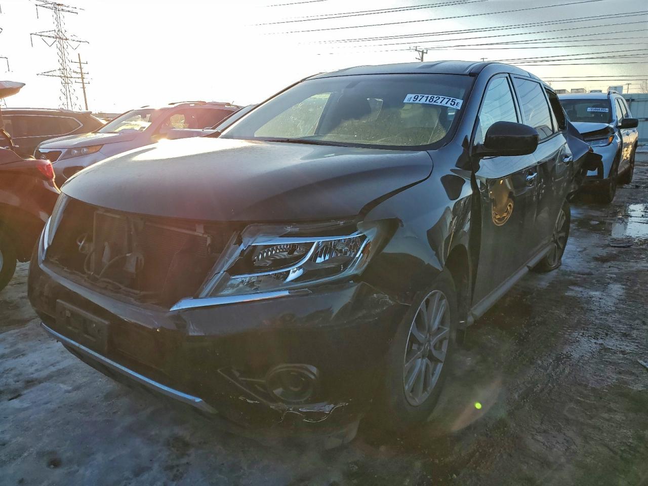 Nissan Pathfinder S Image 1