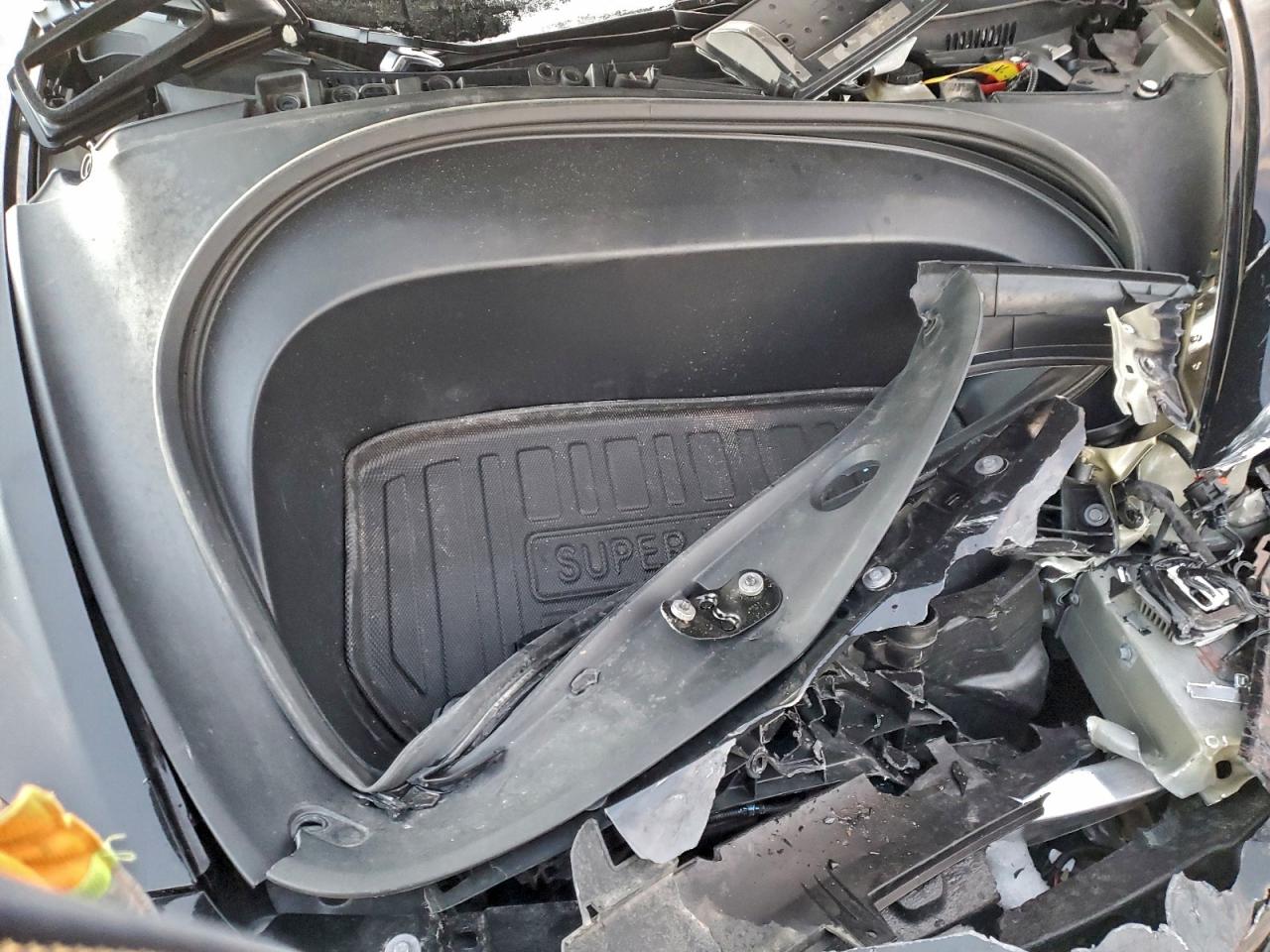 Tesla Model 3 Image 3