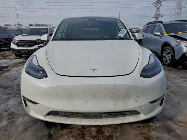 Tesla Model Y Image 11