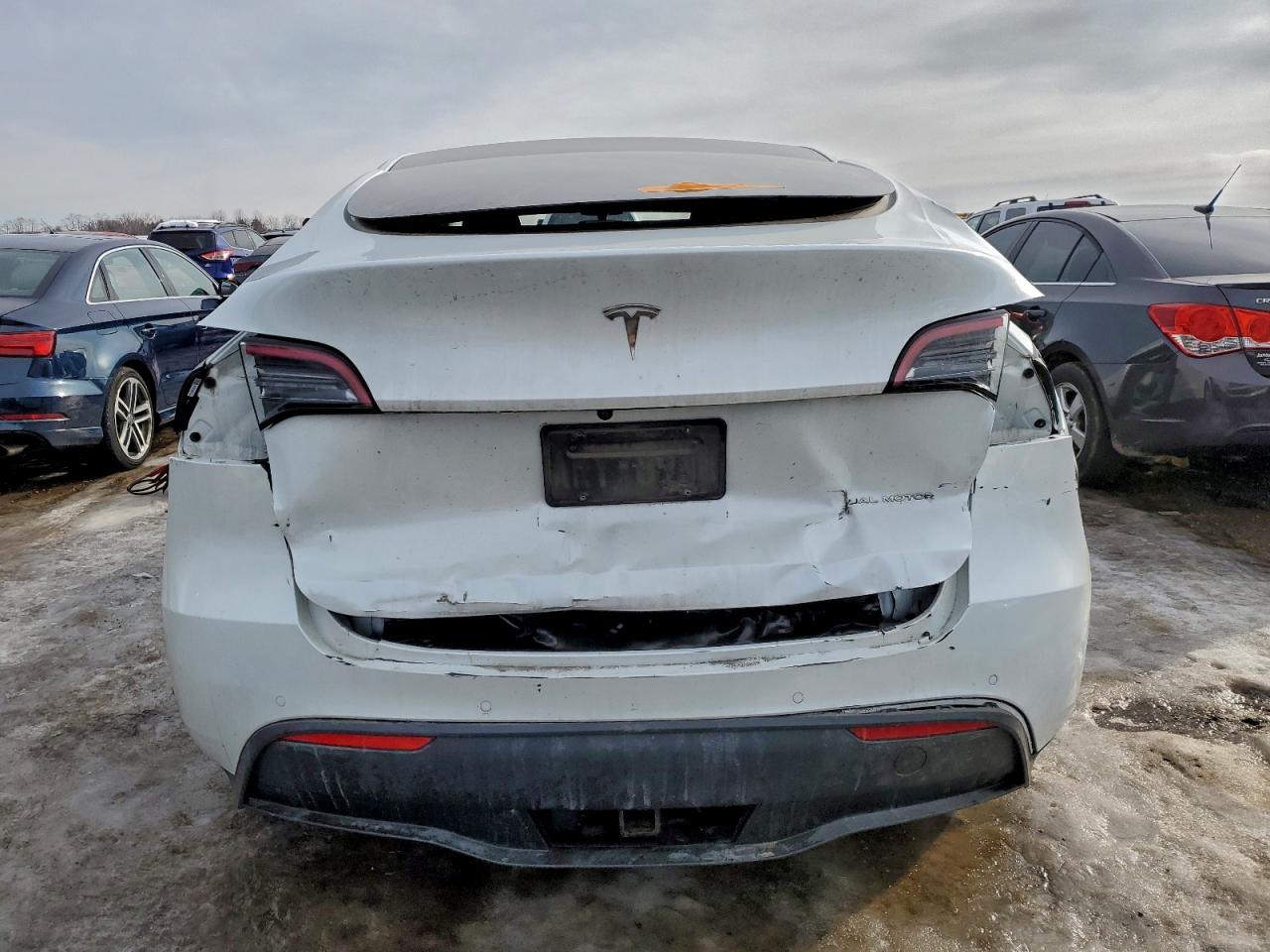 Tesla Model Y Image 9