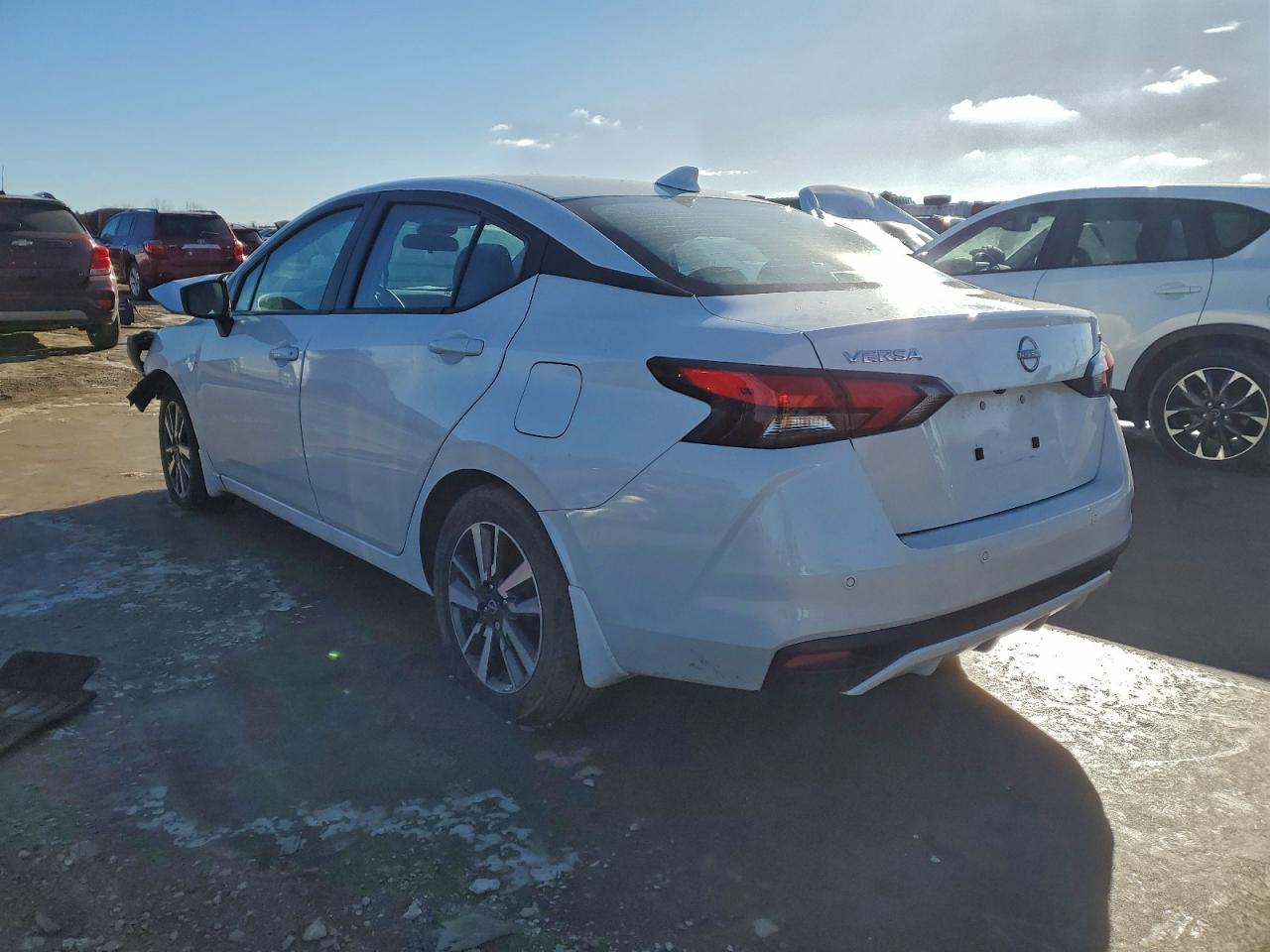 Nissan Versa Sv Image 12