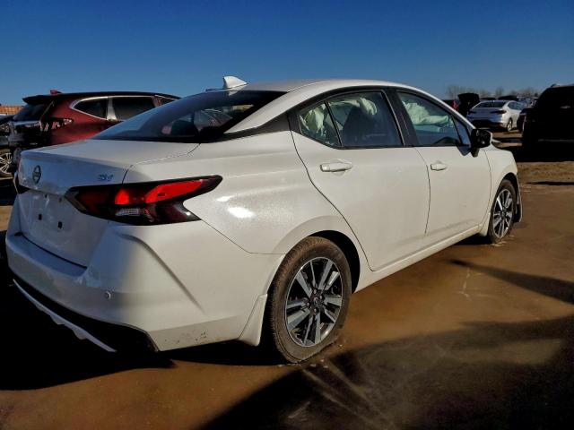 Nissan Versa Sv Image 3