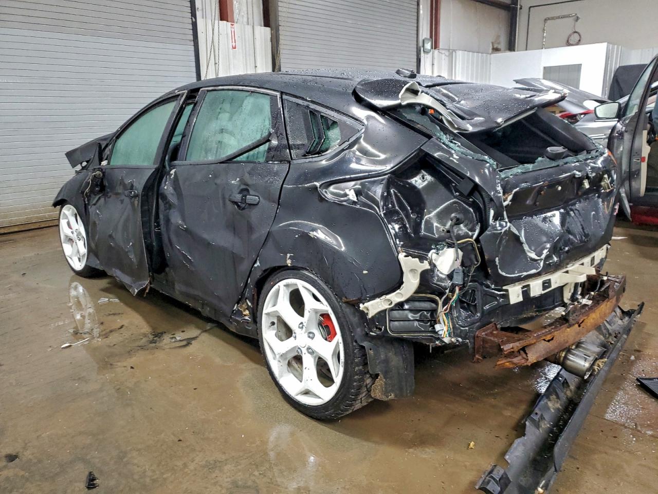 Ford Focus St Image 3