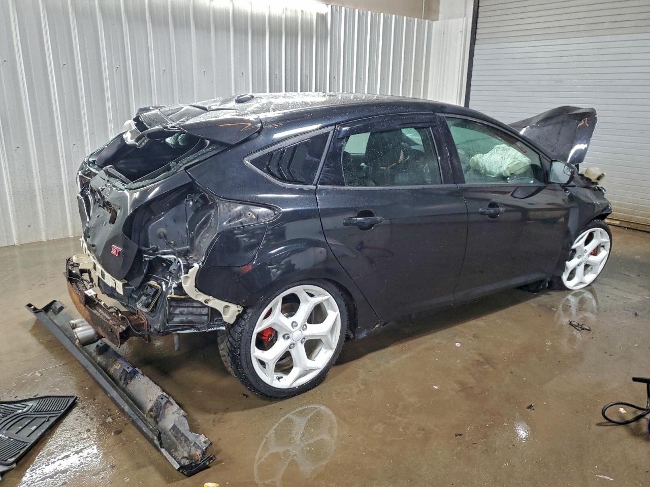 Ford Focus St Image 7