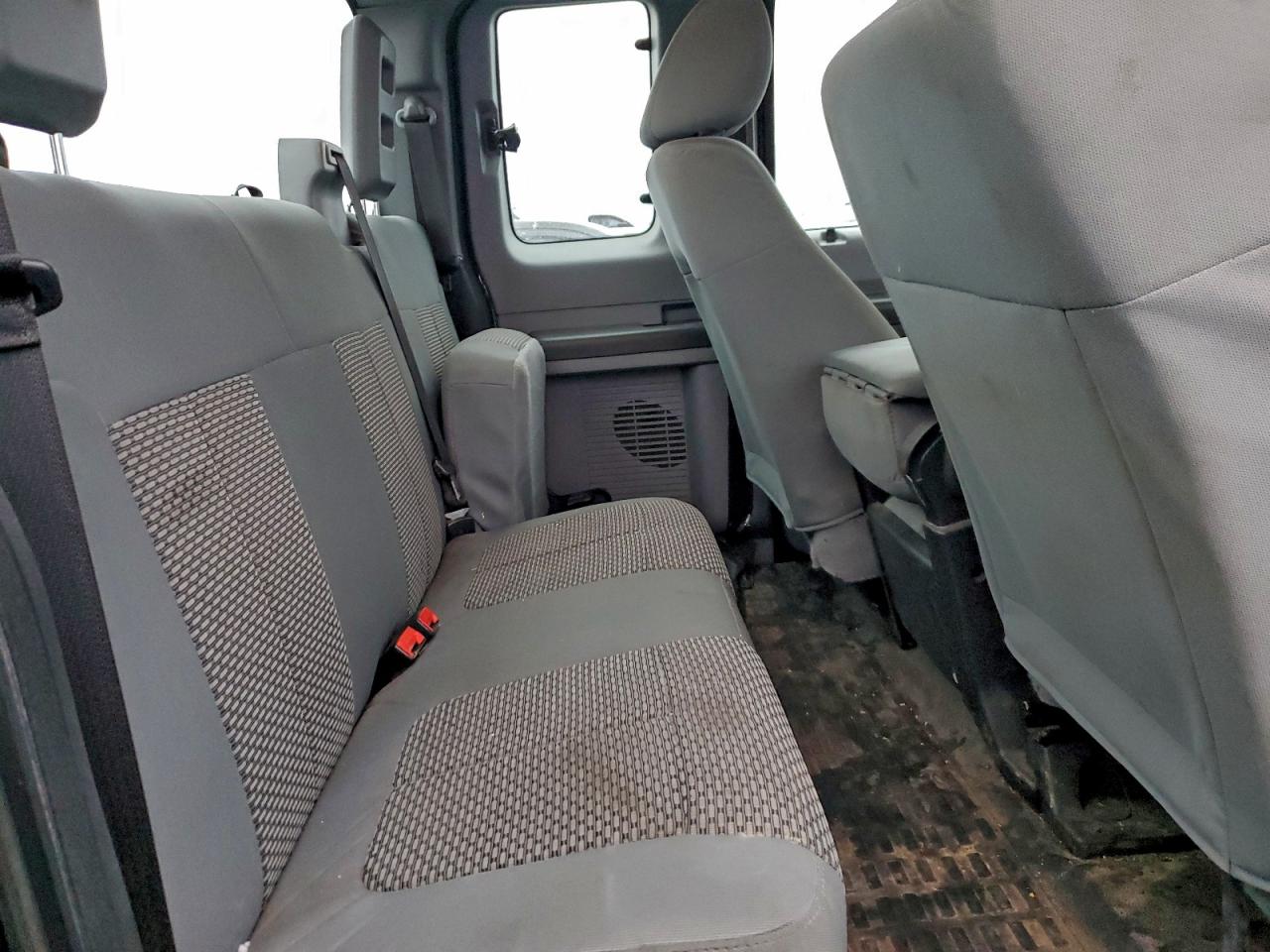 Ford F-250 Super Duty Image 6