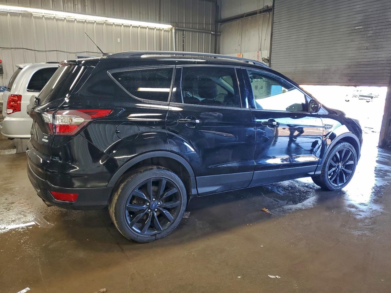 Ford Escape Se Image 3