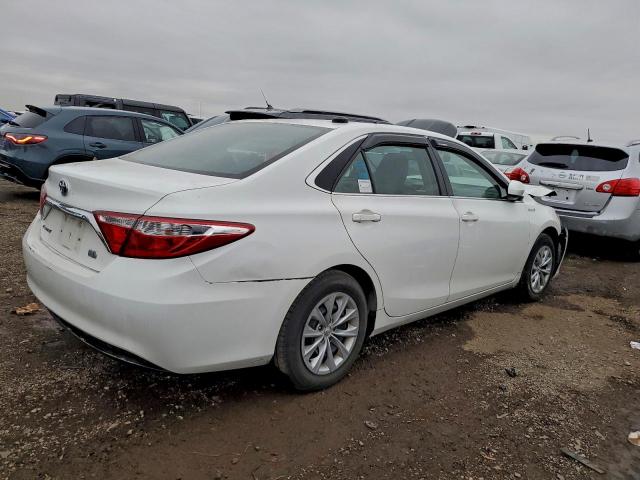 Toyota Camry Hybrid Image 2