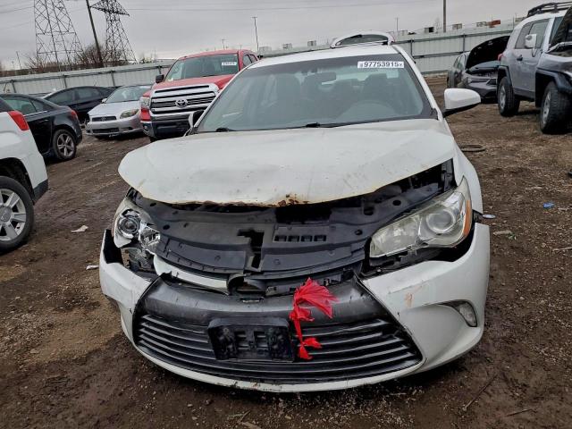 Toyota Camry Hybrid Image 3