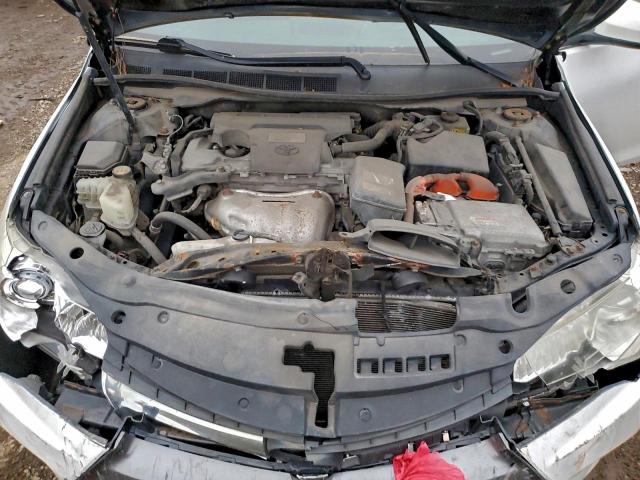 Toyota Camry Hybrid Image 6