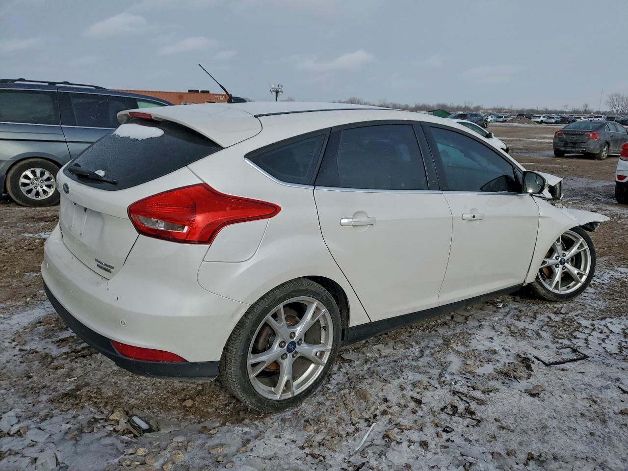 Ford Focus Titanium Image 2