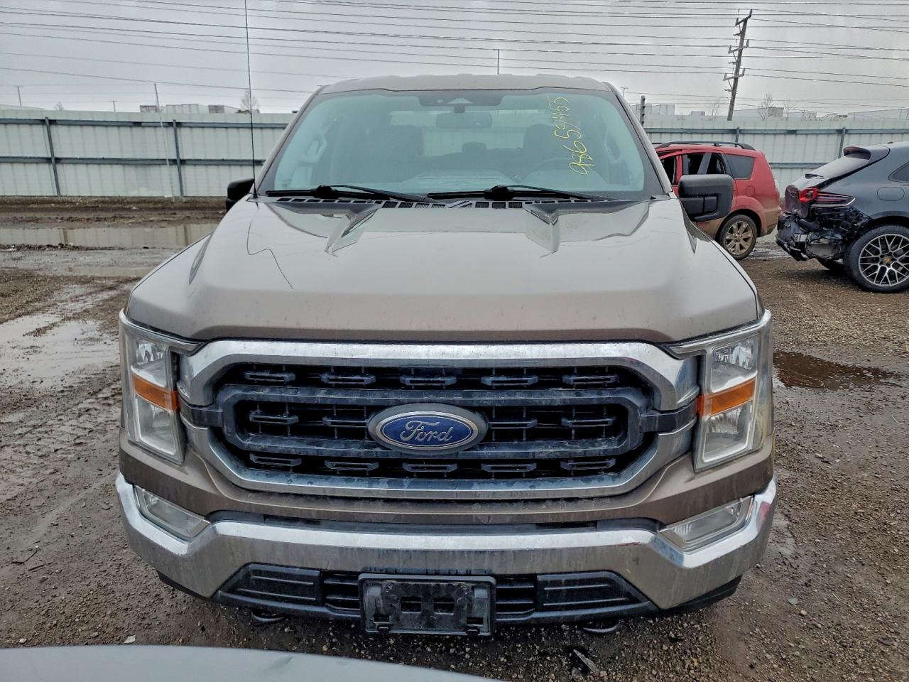 Ford F-150 Supercrew Image 11