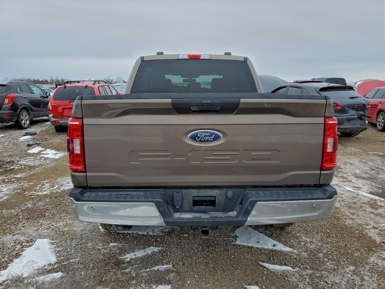 Ford F-150 Supercrew Image 8
