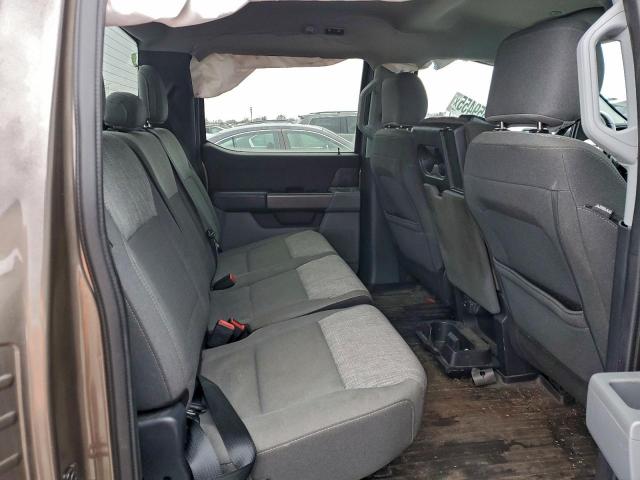 Ford F-150 Supercrew Image 10