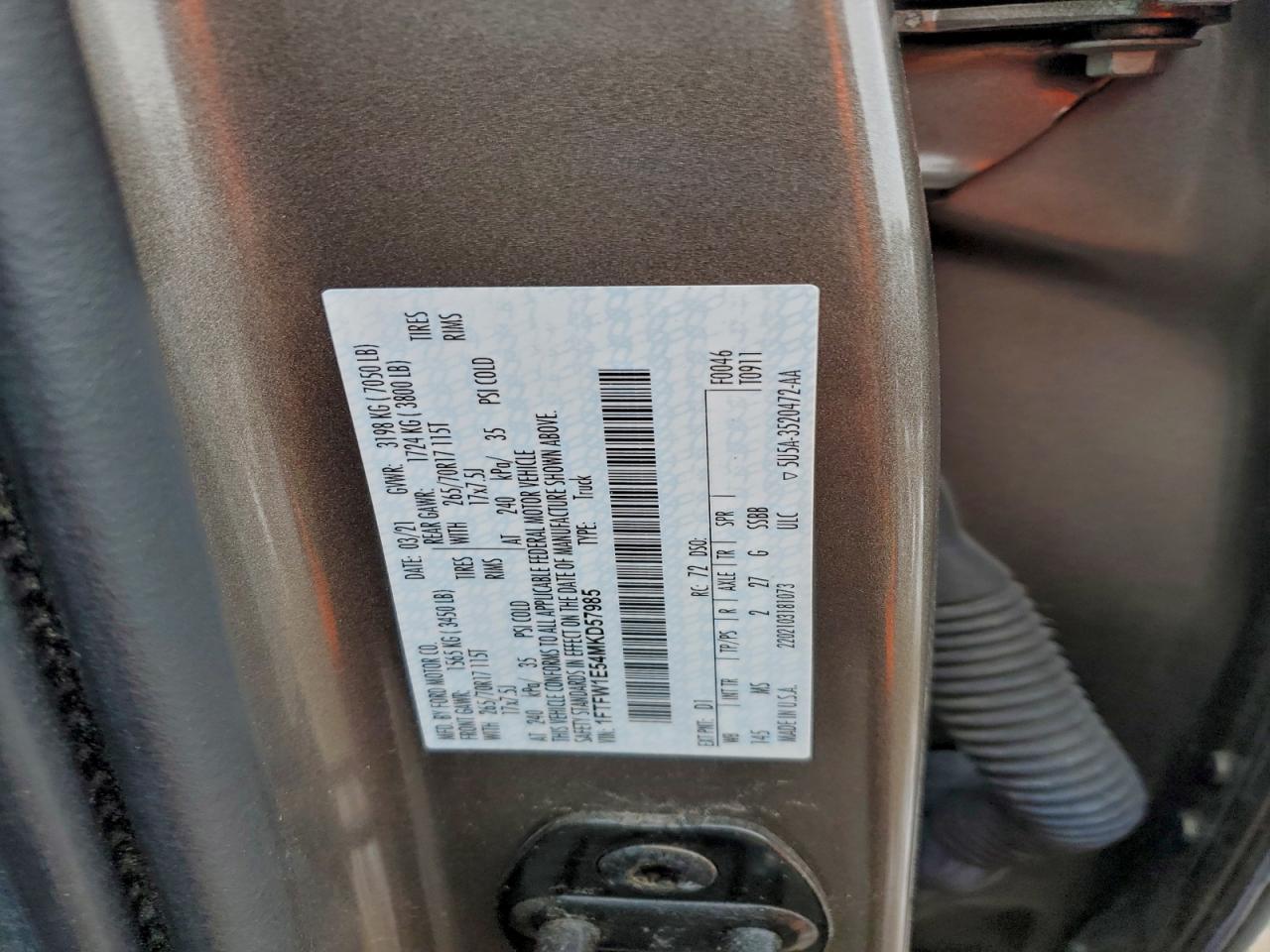 Ford F-150 Supercrew Image 9