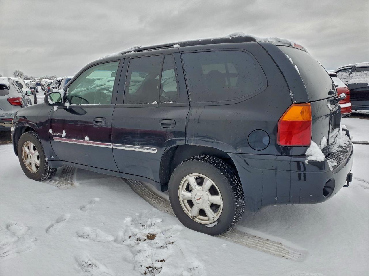 GMC Envoy Image 3