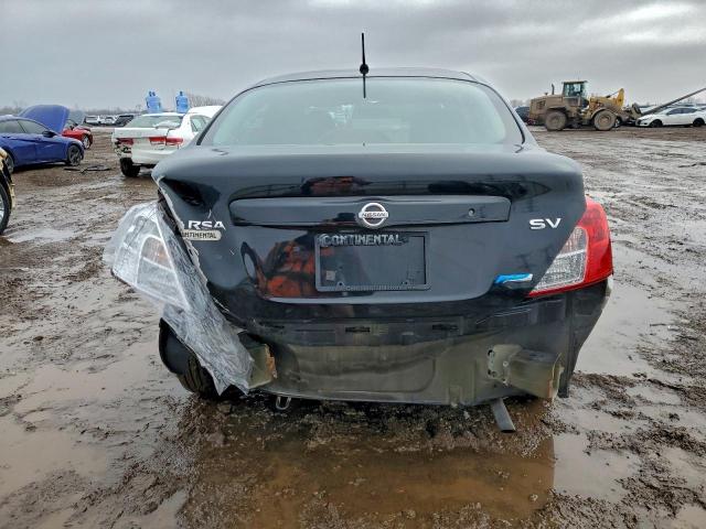 Nissan Versa S Image 6