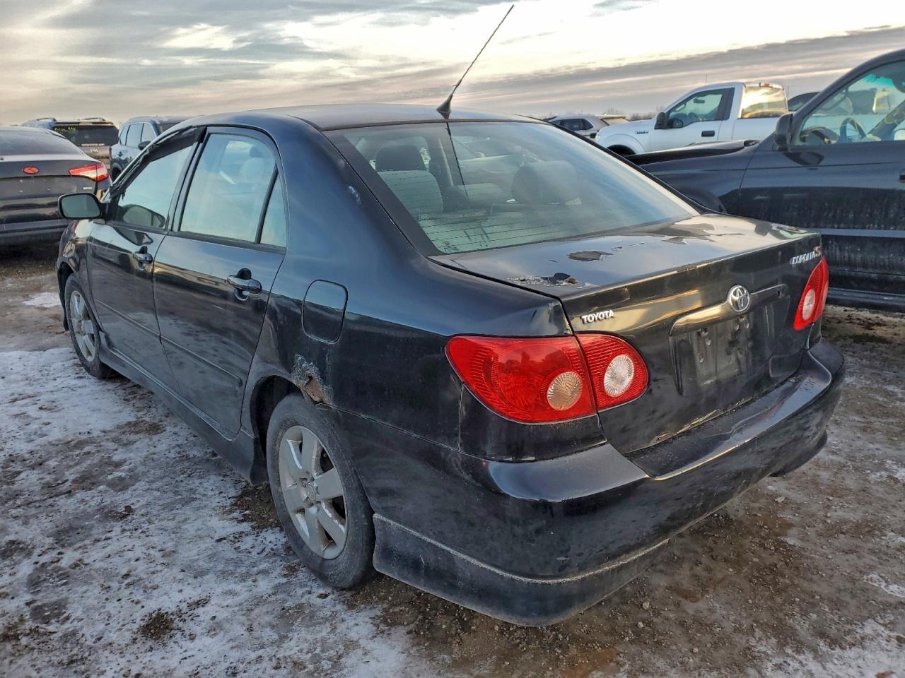 Toyota Corolla Ce Image 7