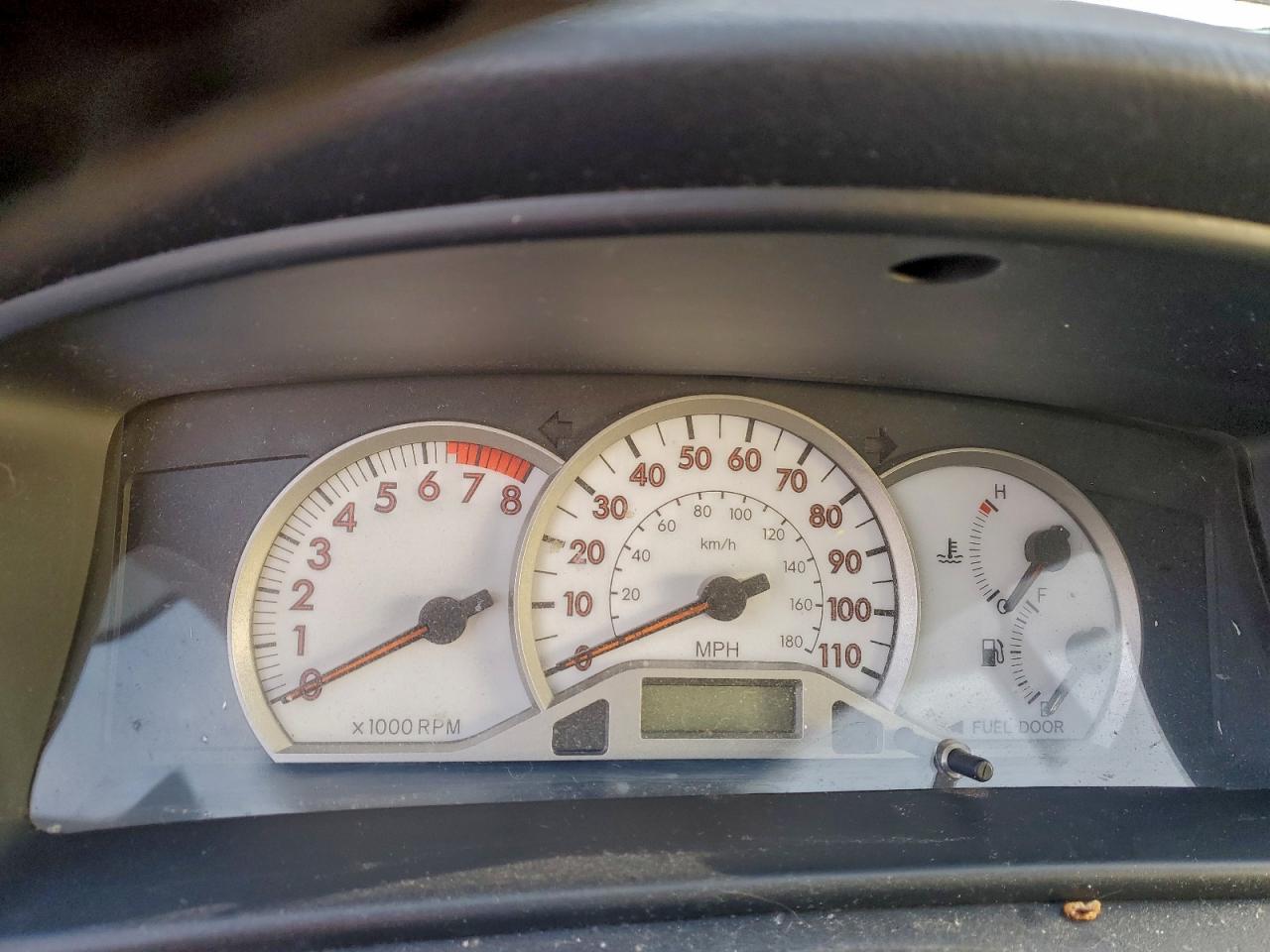 Toyota Corolla Ce Image 8