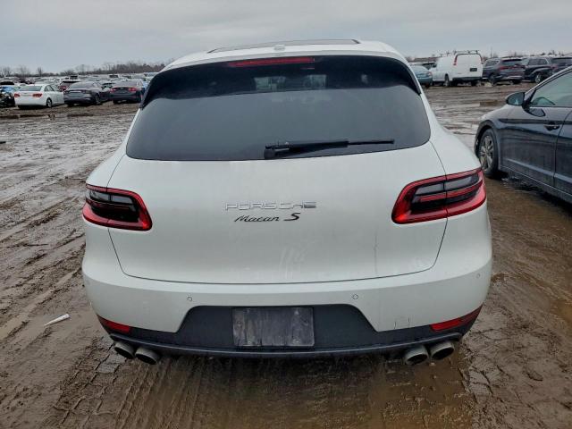 Porsche Macan S Image 11