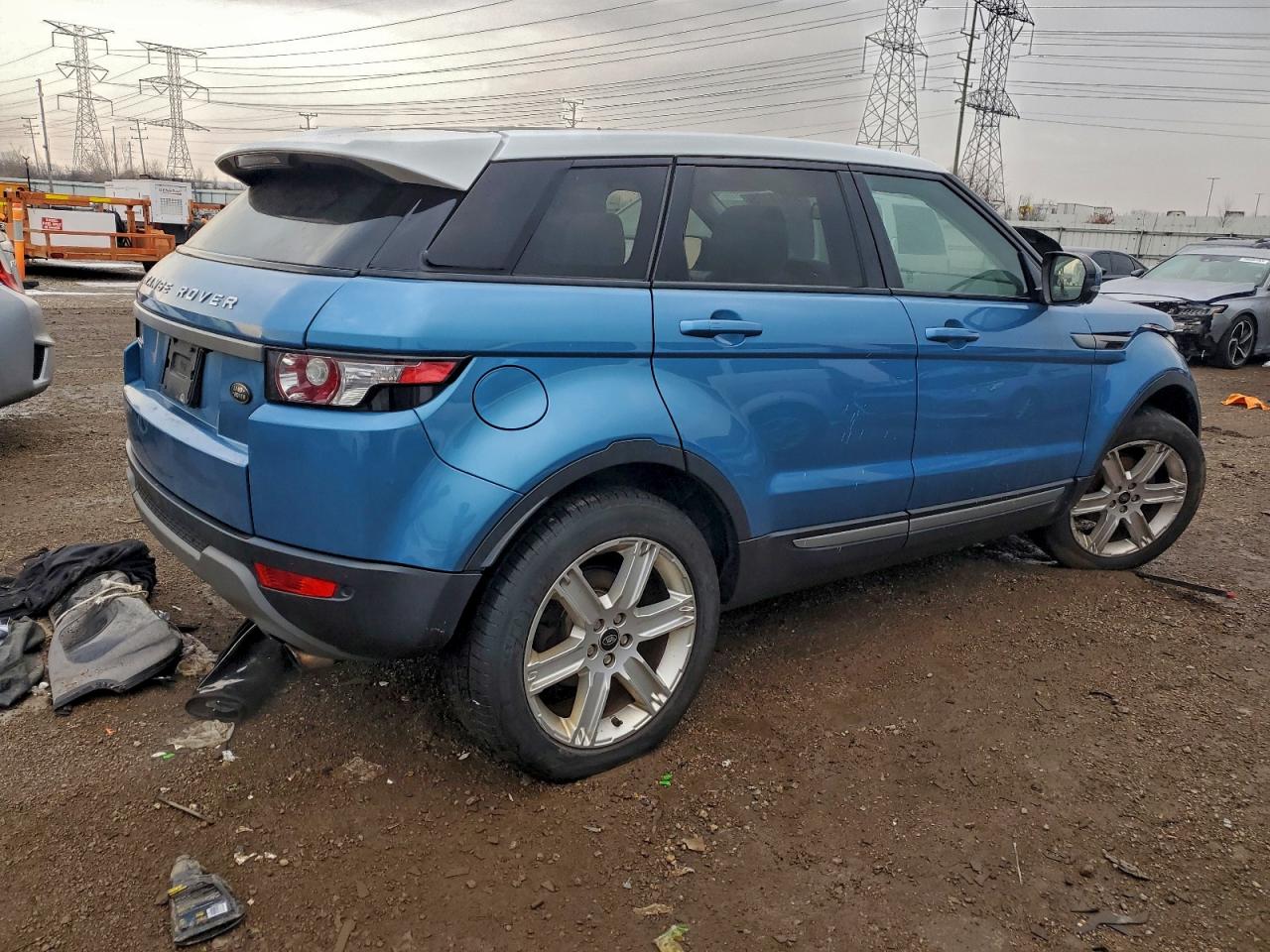 Land Rover Range Rover Pure Premium Image 6