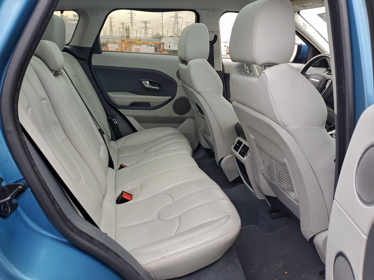 Land Rover Range Rover Pure Premium Image 10