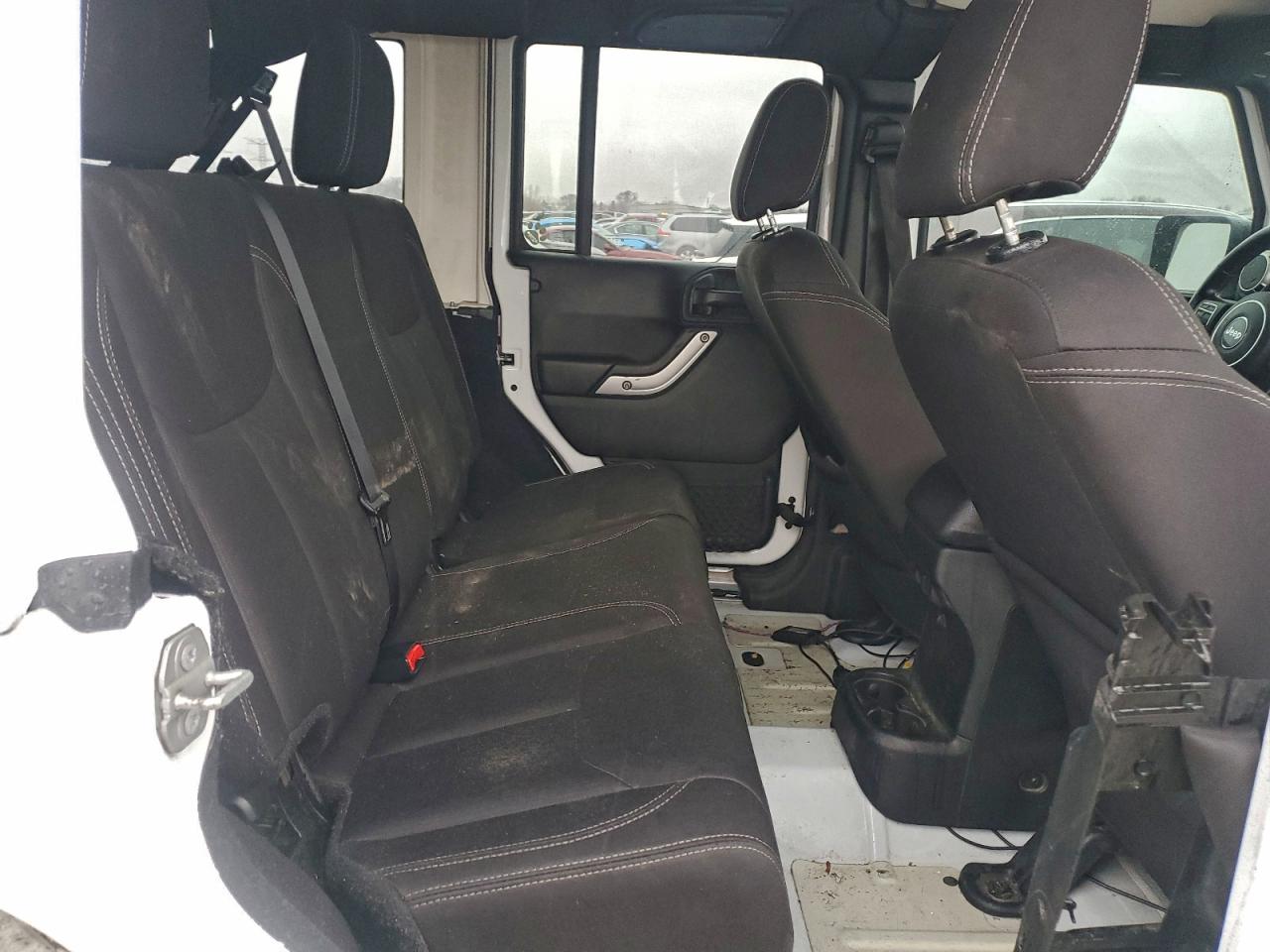 Jeep Wrangler Rubicon Image 8