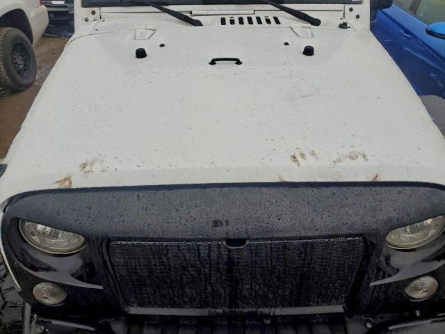 Jeep Wrangler Rubicon Image 13